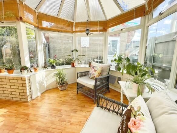 Property photo 3 of 22 Conservatory