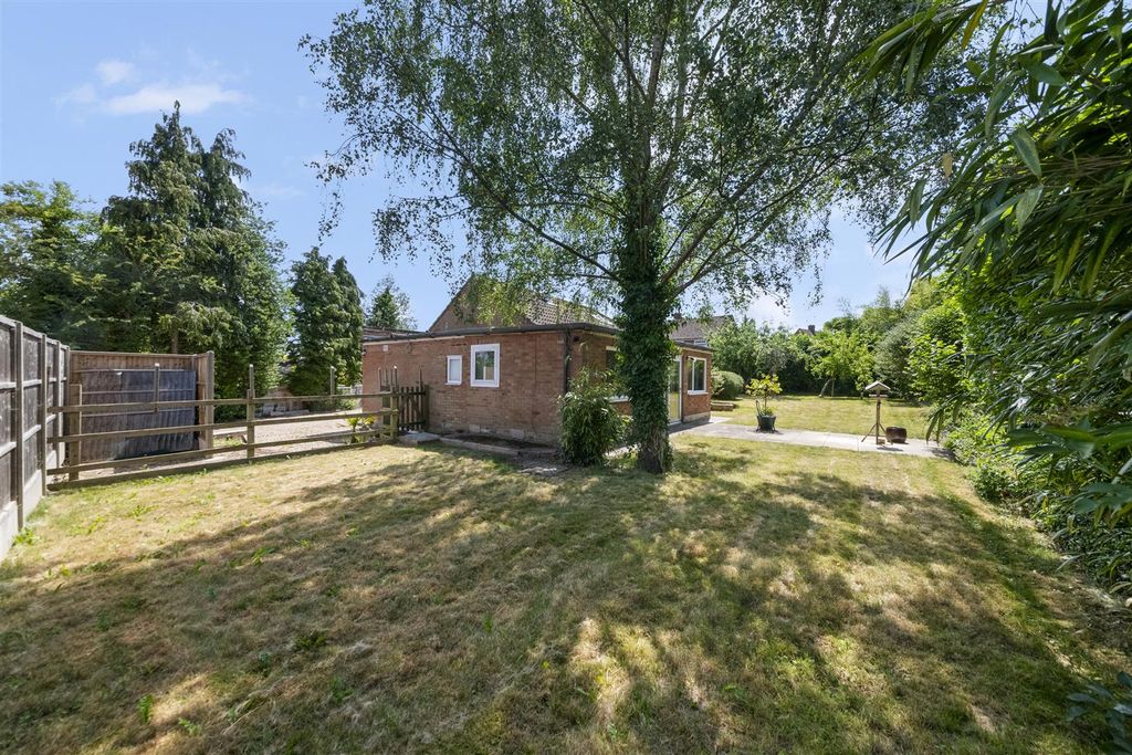 Property photo 3 of 25