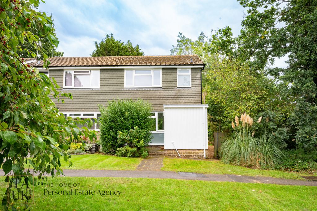 Property photo 1 of 28