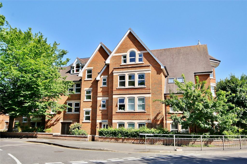 Property photo 1 of 10 Photo 01