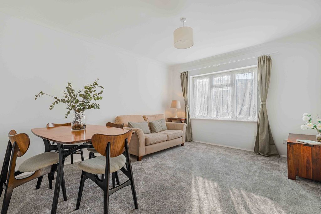 Property photo 2 of 13 Picture No. 05