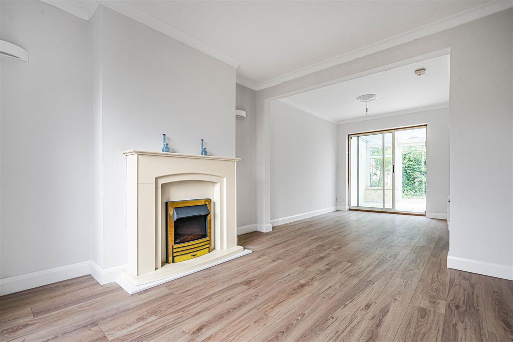 Property photo 2 of 24 6_88166.Jpg