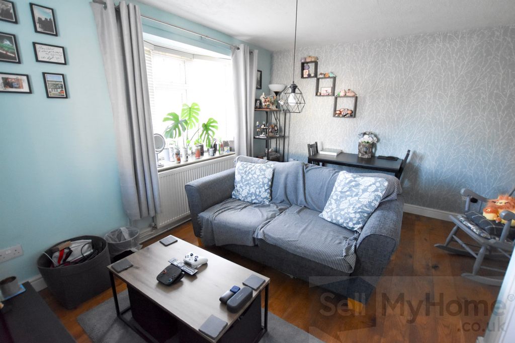 Property photo 3 of 10 Dsc_0009 (3)