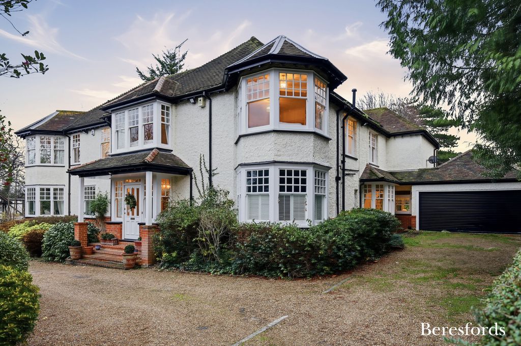 Property photo 1 of 46 Front