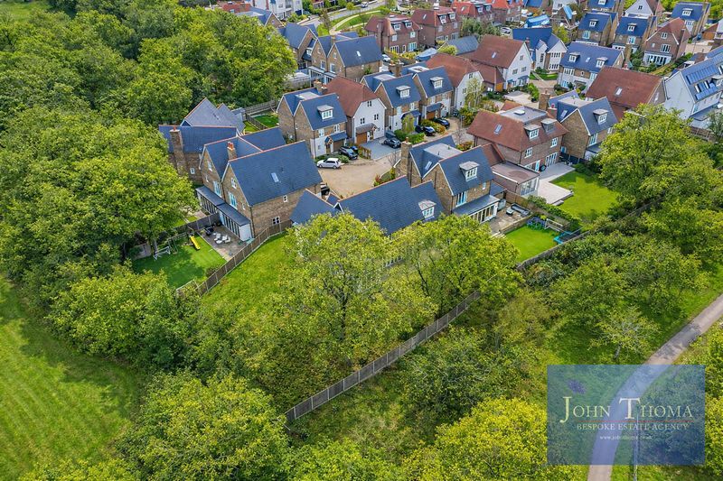 Property photo 2 of 27 Photo 29