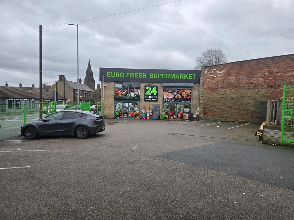 Property photo 2 of 16