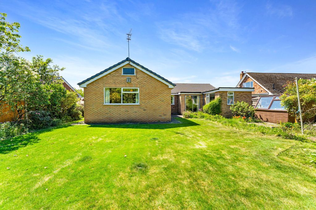 Property photo 3 of 36