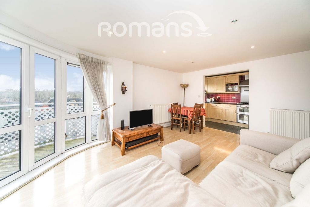 Property photo 2 of 11 F4cd60A0-8281-424E-8