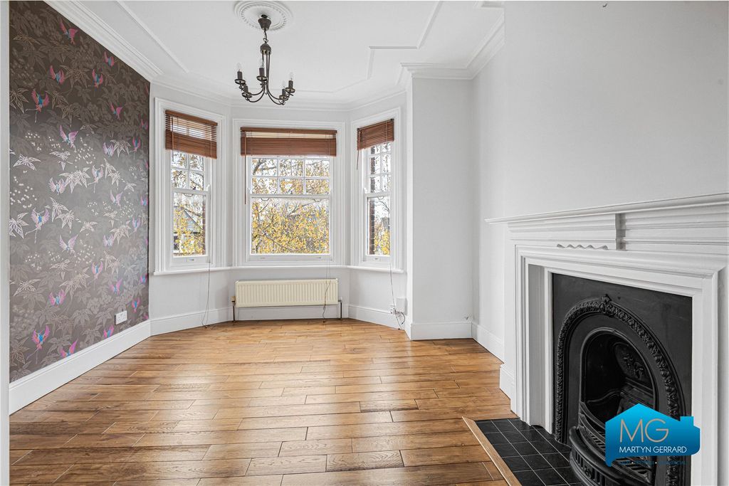 Property photo 1 of 19 Picture No. 35