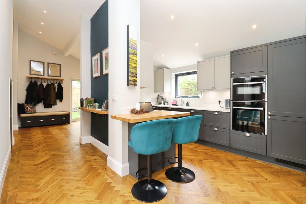 Property photo 2 of 52 Img_0695