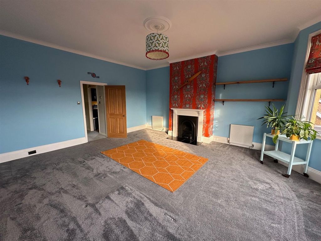 Property photo 3 of 14 13.Jpg