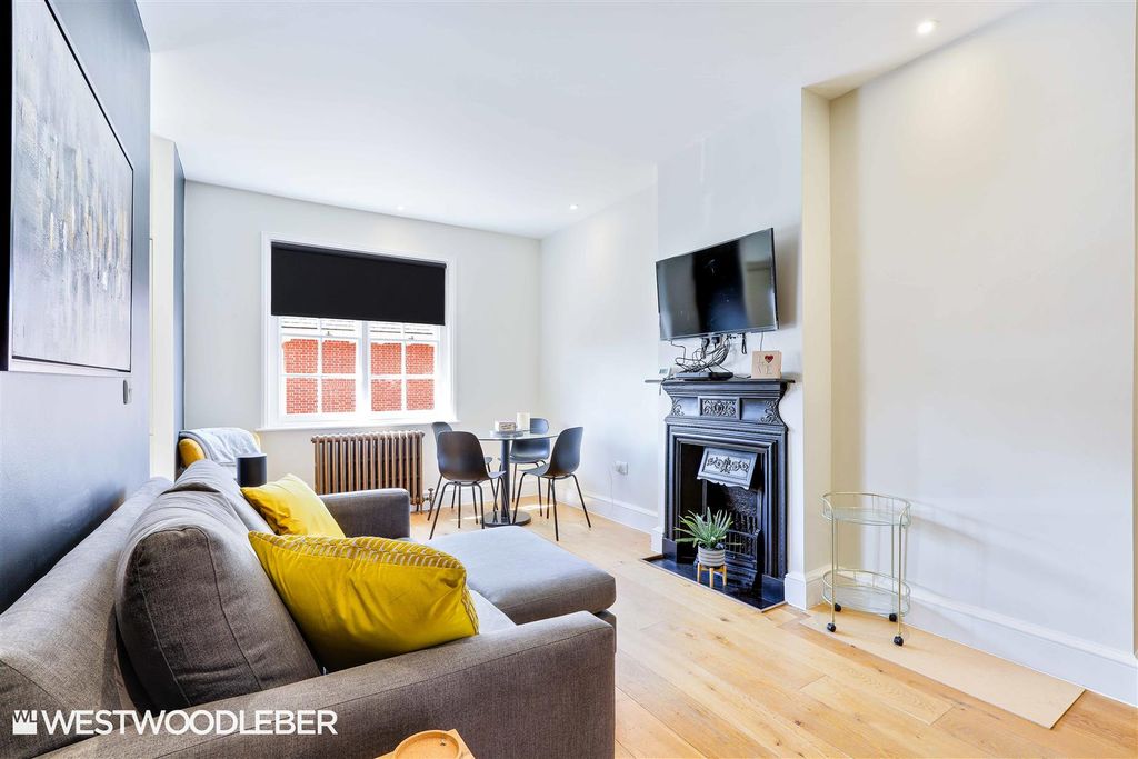 Property photo 3 of 16 Internal_1.Jpg