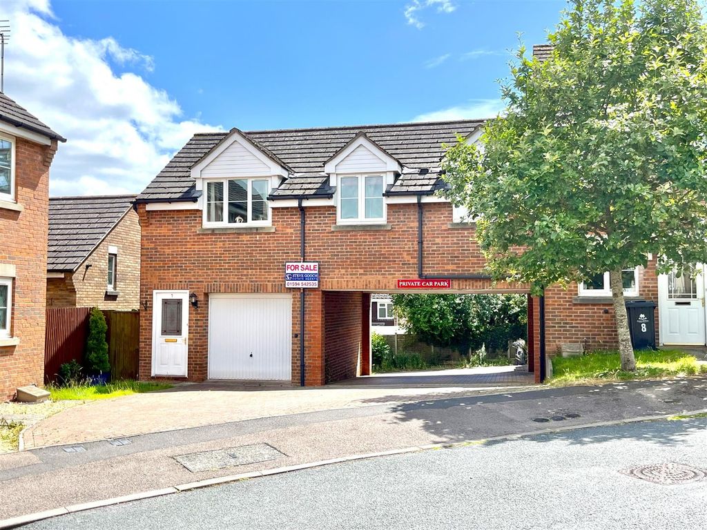 Property photo 1 of 8