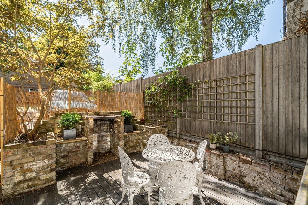 Property photo 3 of 15