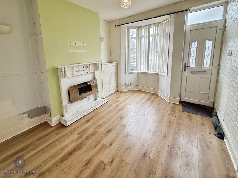 Property photo 2 of 9 Dining Room