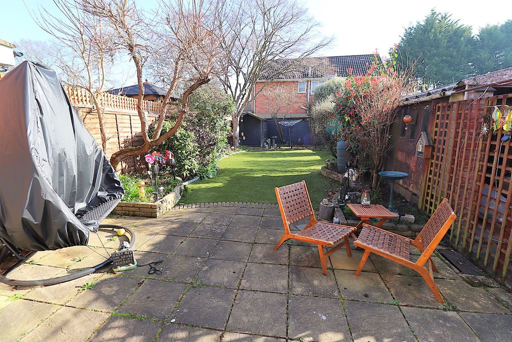 Property photo 2 of 10