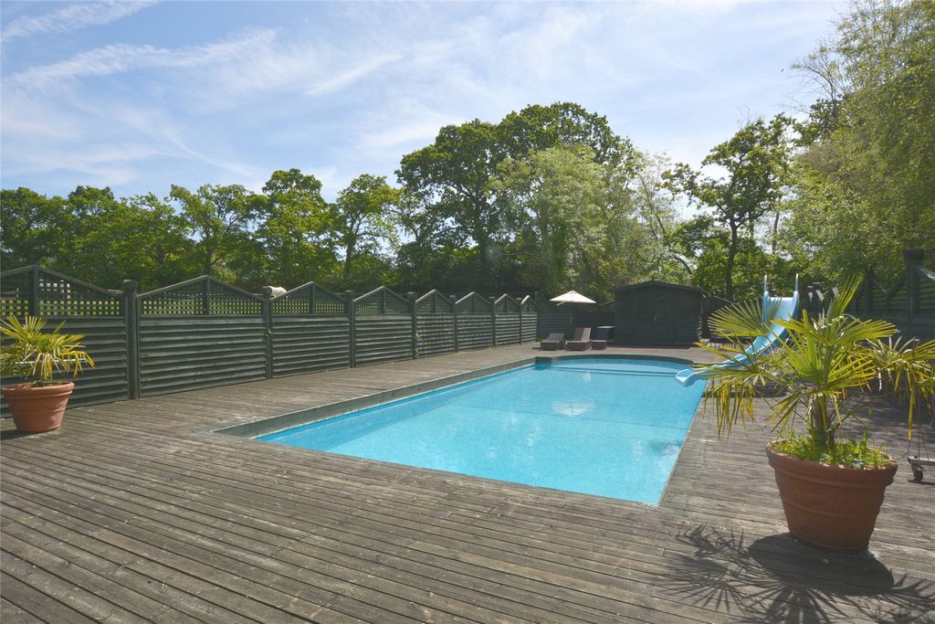 Property photo 2 of 38 Swimming Pool