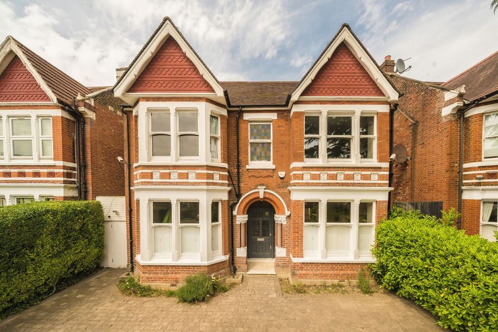 Property photo 1 of 6