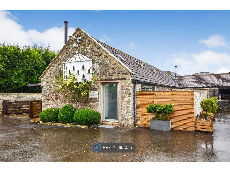 Property photo 1 of 35