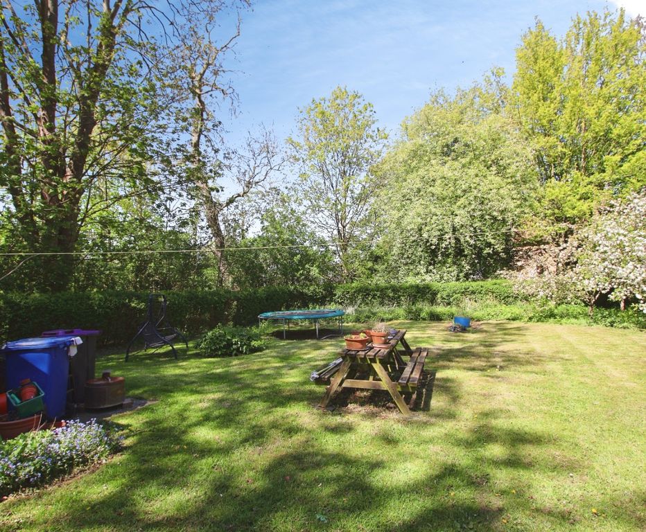 Property photo 3 of 17 5127532