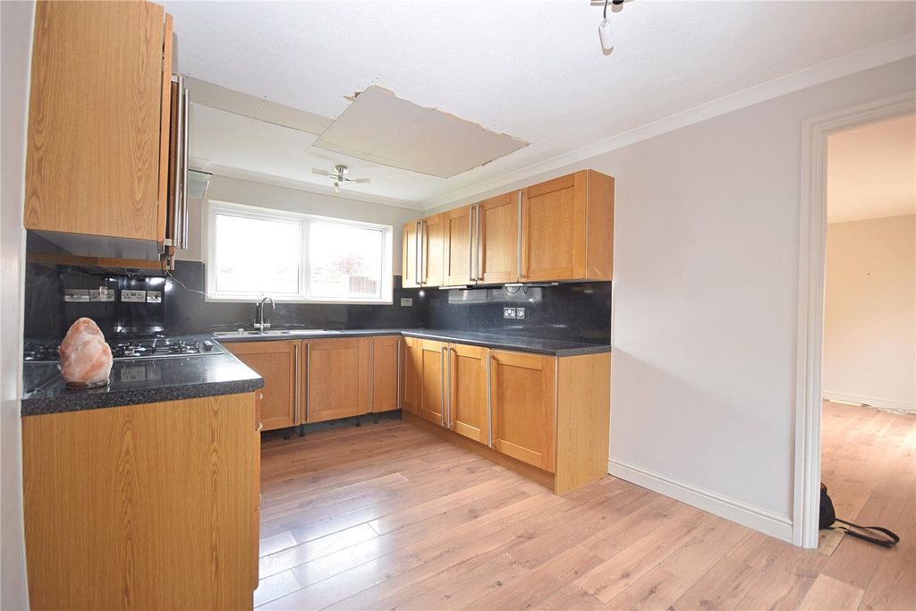 Property photo 3 of 13 Picture No. 11