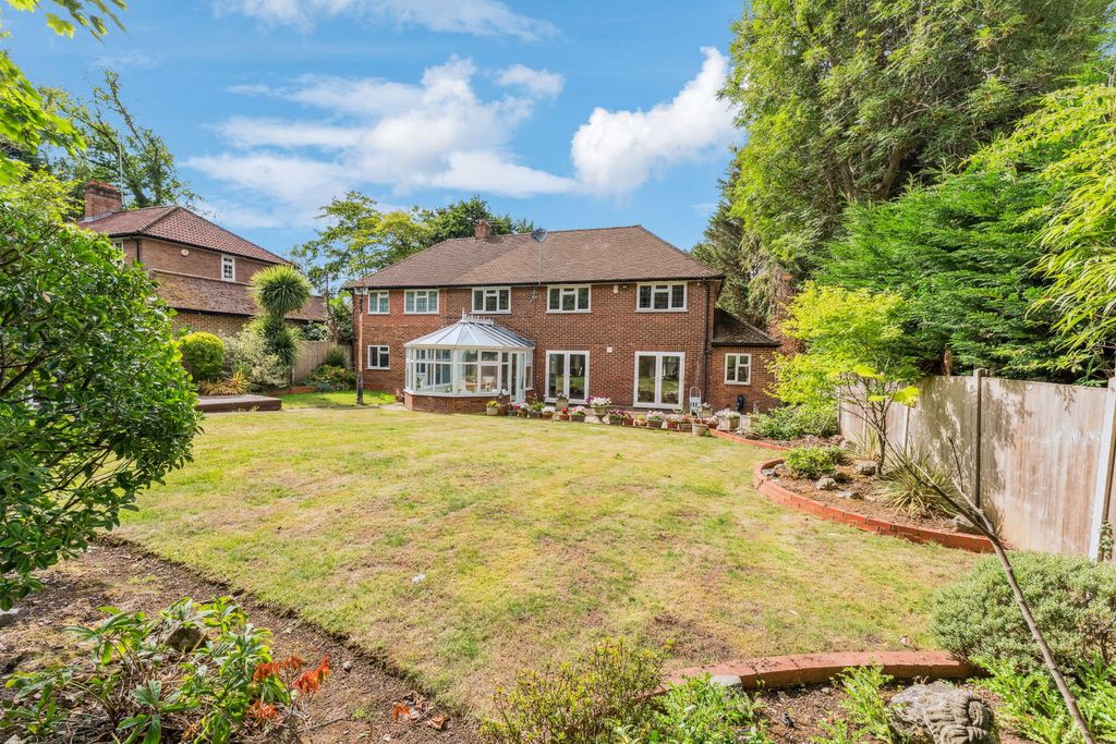 Property photo 2 of 30