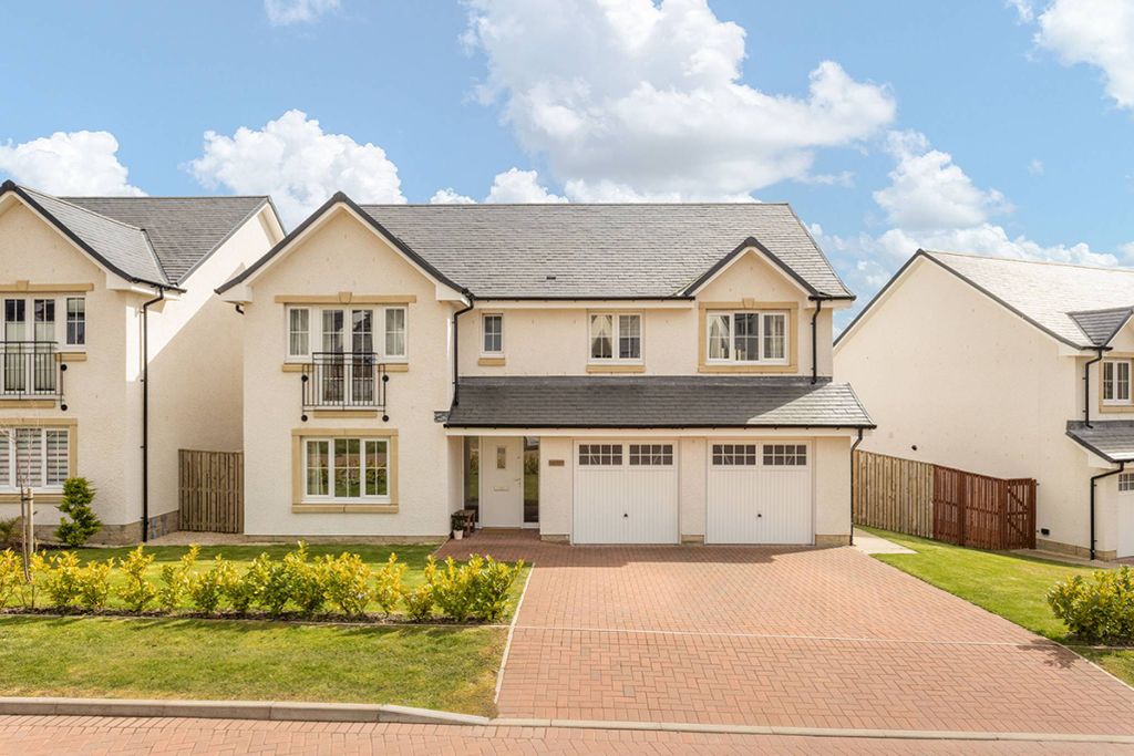 Property photo 1 of 35