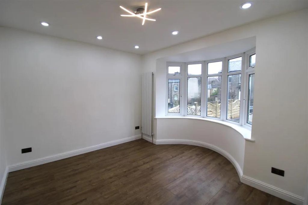 Property photo 3 of 10 F42cc4F8Bf1B986351346848Dd7A84E8E9Ba1d06.Png