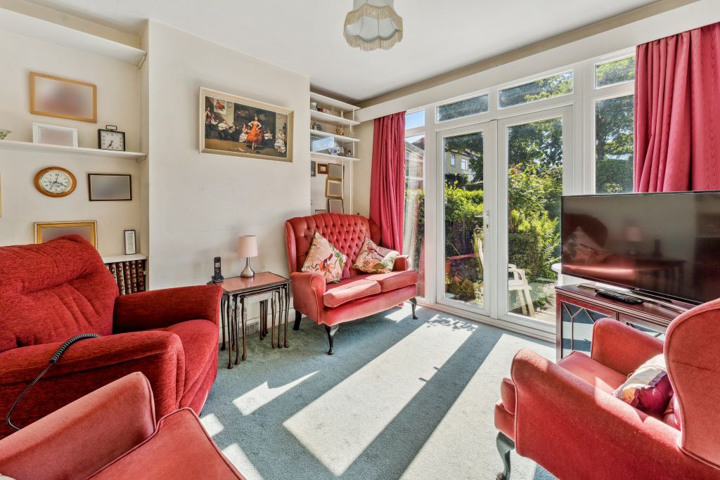 Property photo 3 of 14