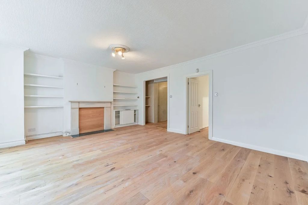 Property photo 2 of 13 Photo 1