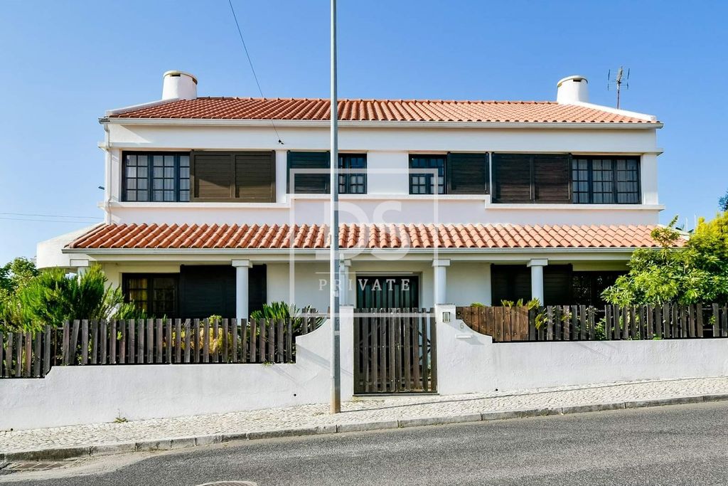 Property photo 2 of 34