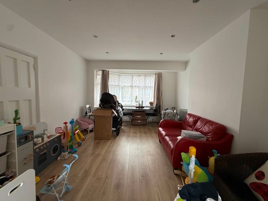 Property photo 3 of 9