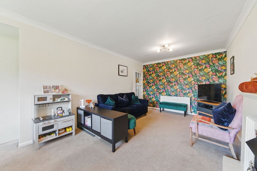 Property photo 3 of 14