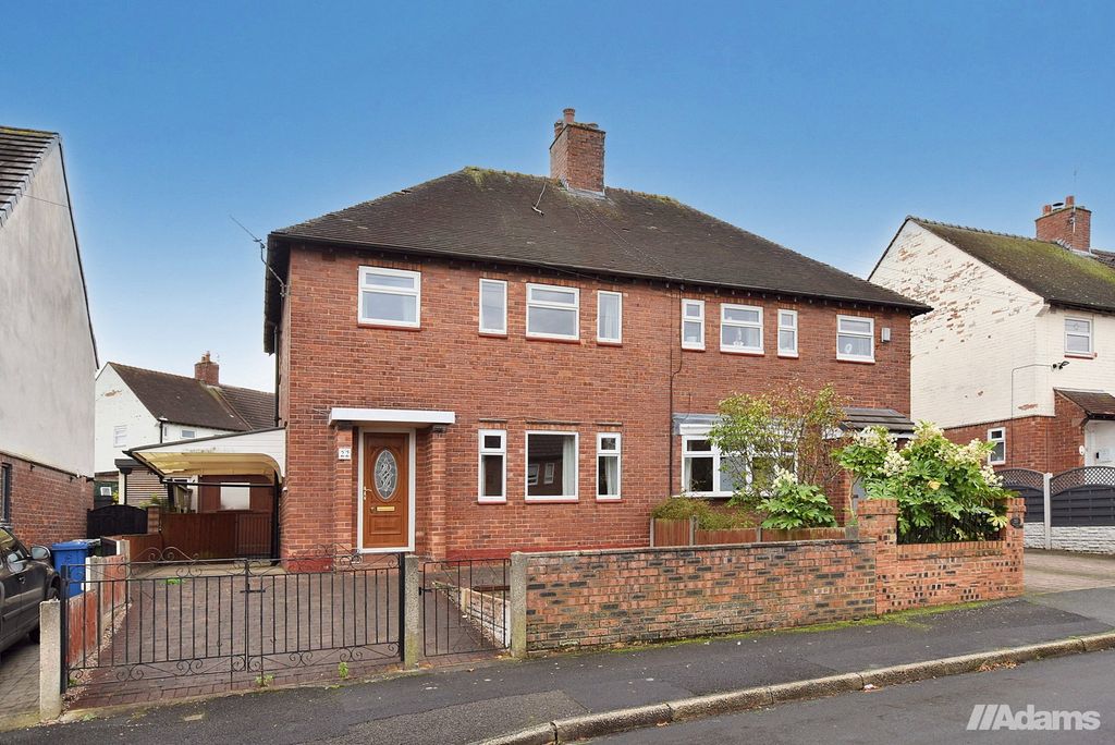 Property photo 2 of 23