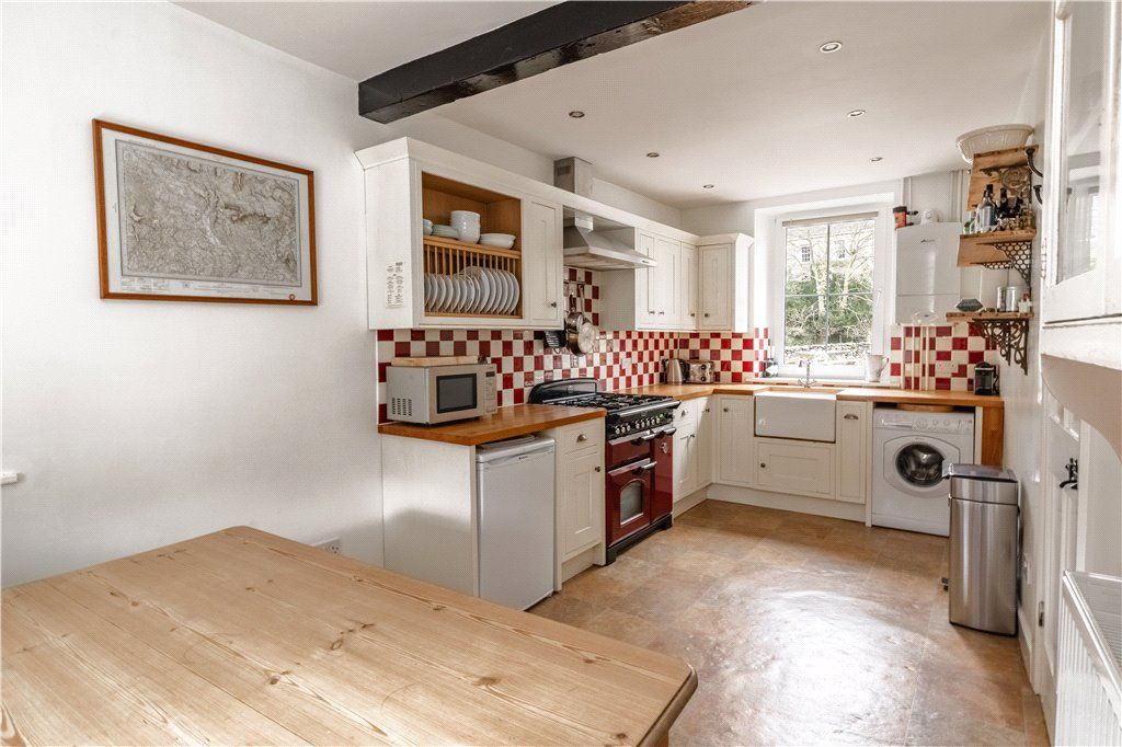 Property photo 2 of 15 Dining Kitchen