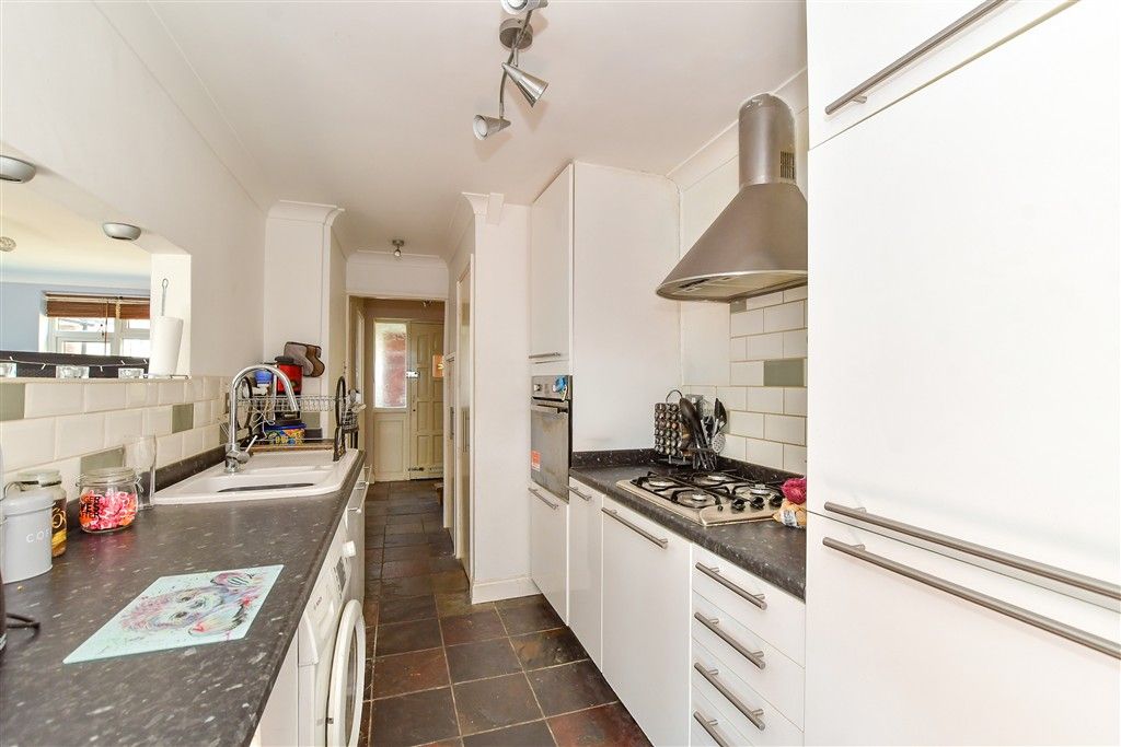 Property photo 2 of 19 Kitchen