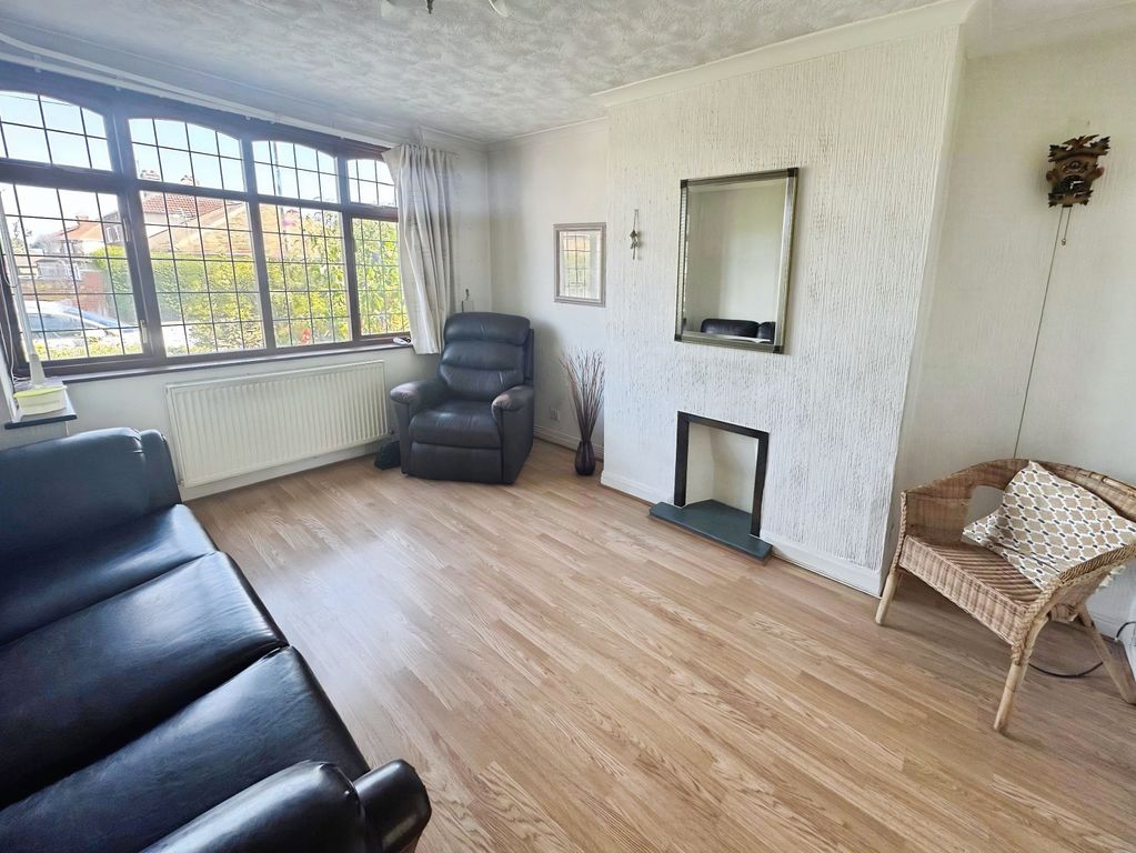 Property photo 3 of 19 Fdfa83c8-3F041749-799B-47Db-A8d0-865298239c40