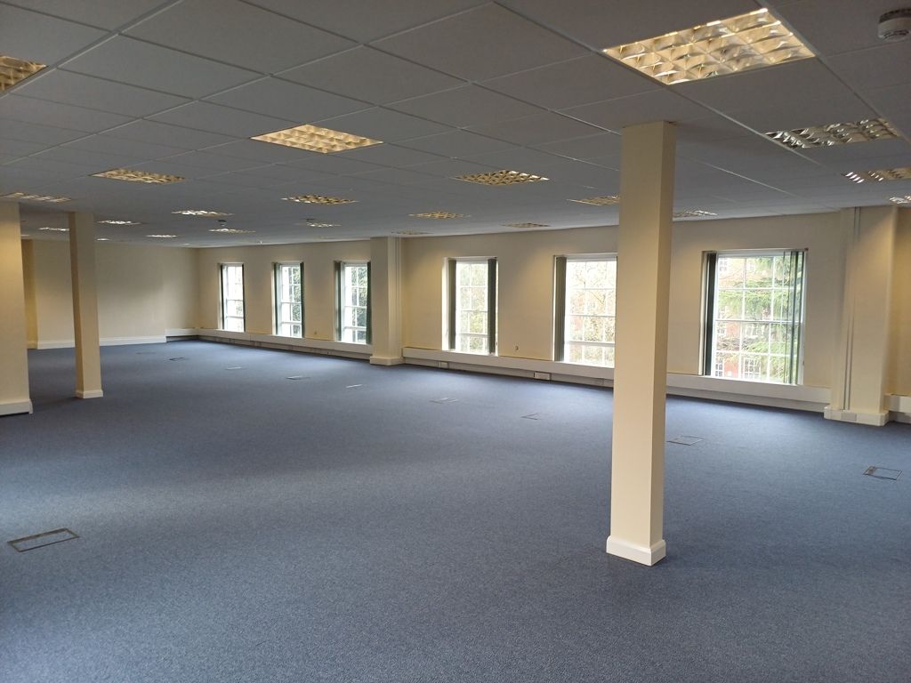 Property photo 3 of 13 Photo 4