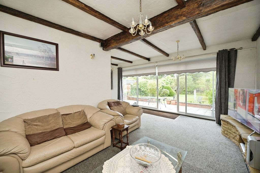 Property photo 2 of 20 Pbox-Img.Jpg