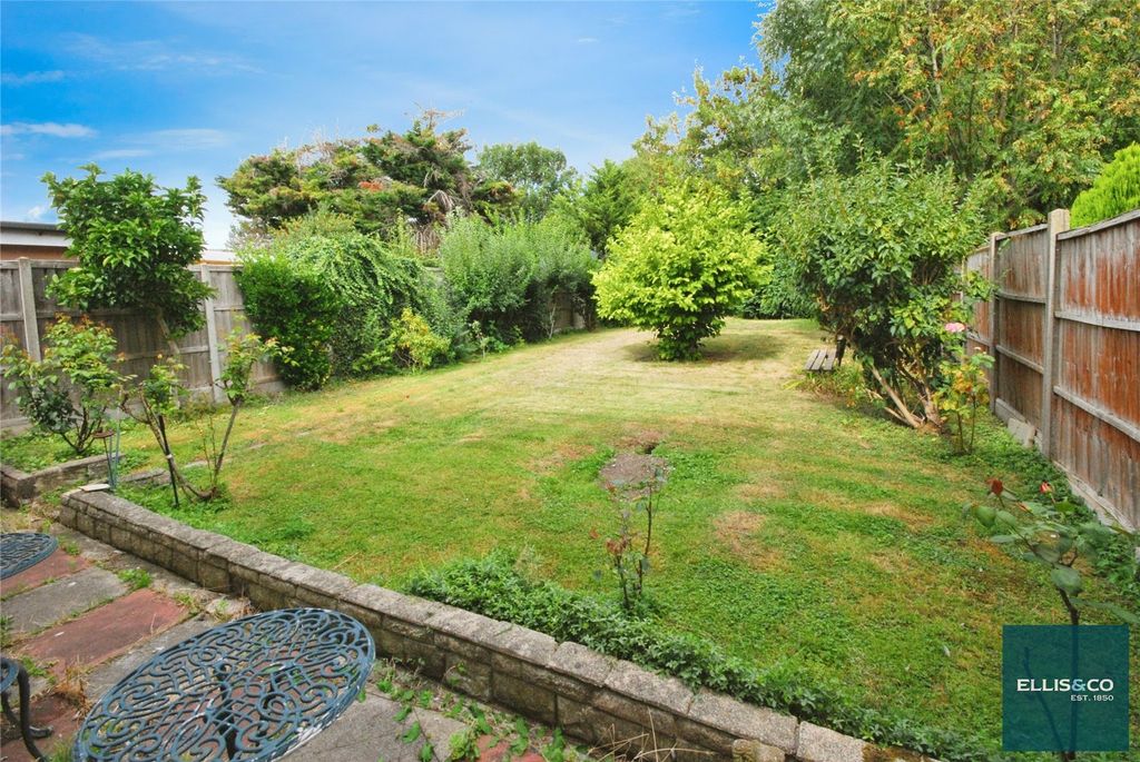 Property photo 3 of 11 Picture No. 04