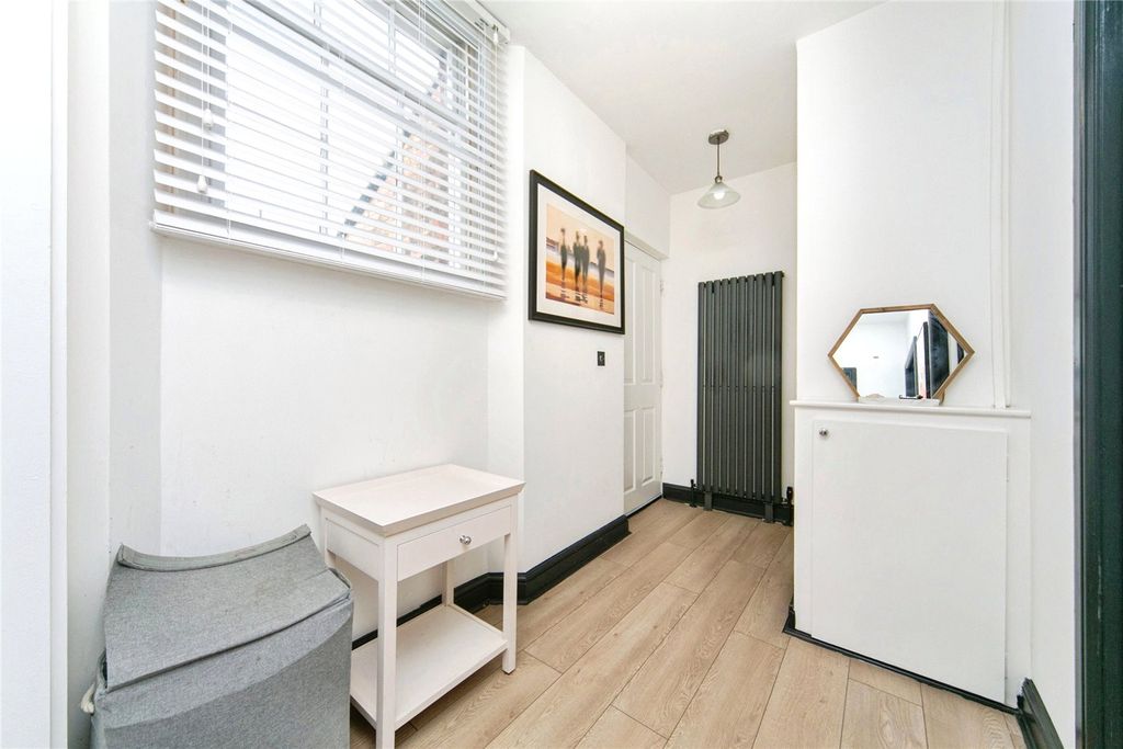 Property photo 3 of 17 Picture No. 34