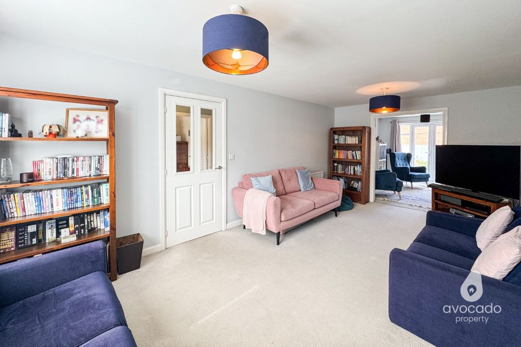 Property photo 3 of 23 5527954