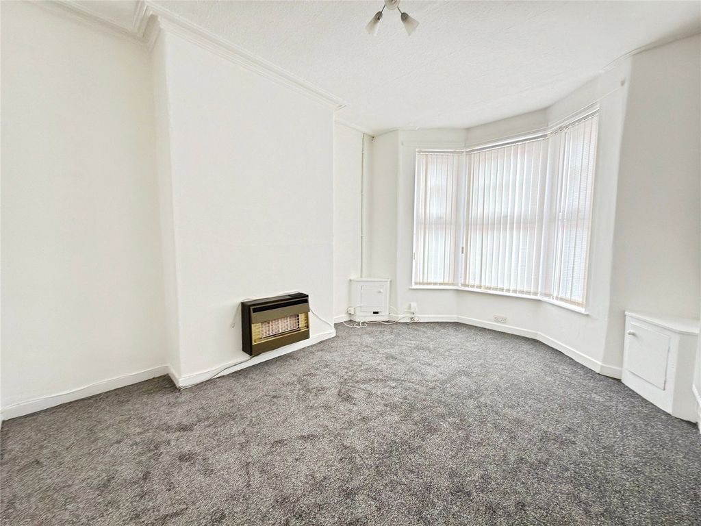 Property photo 3 of 14 Picture No. 16