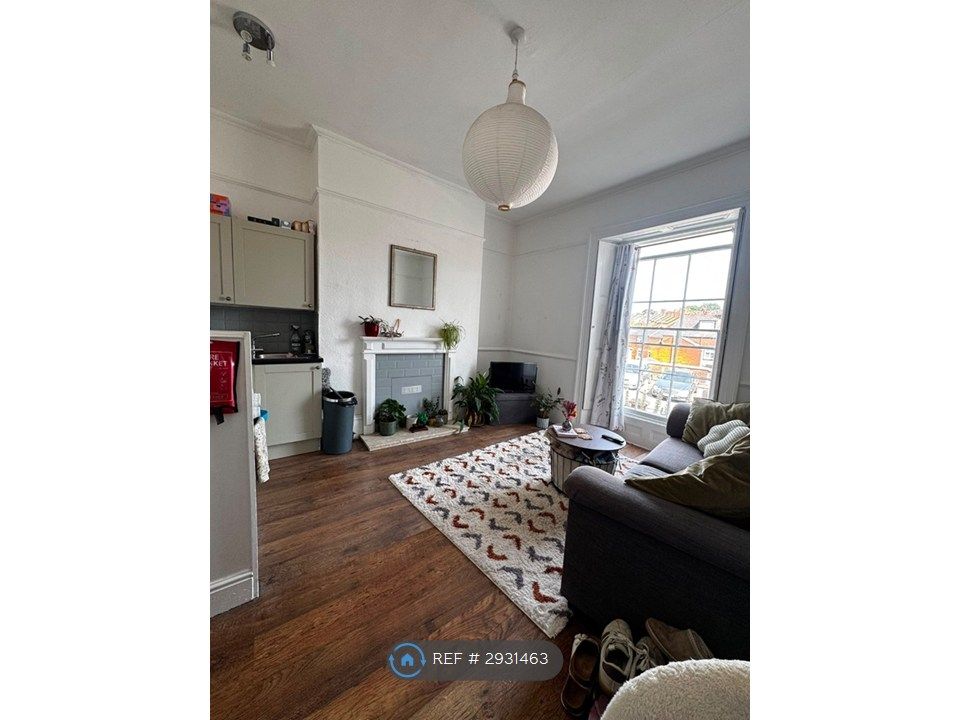 Property photo 2 of 5