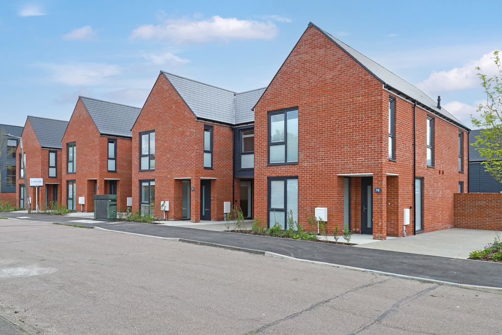 Property photo 1 of 37 Picture No. 90