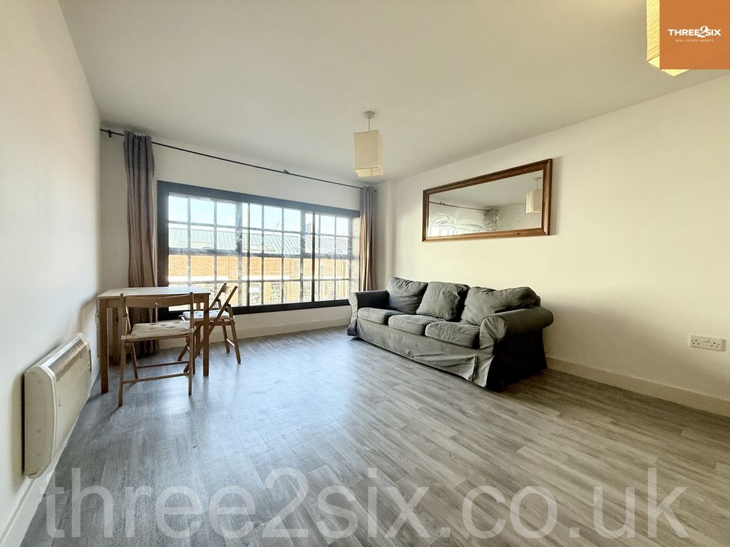 Property photo 2 of 7 Gallery