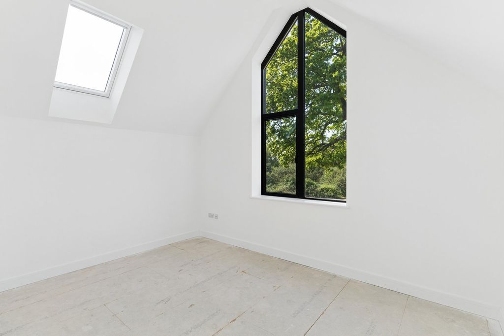 Additional image 16 of 4 bed detached house for saleKingsoak, Hitchin SG4