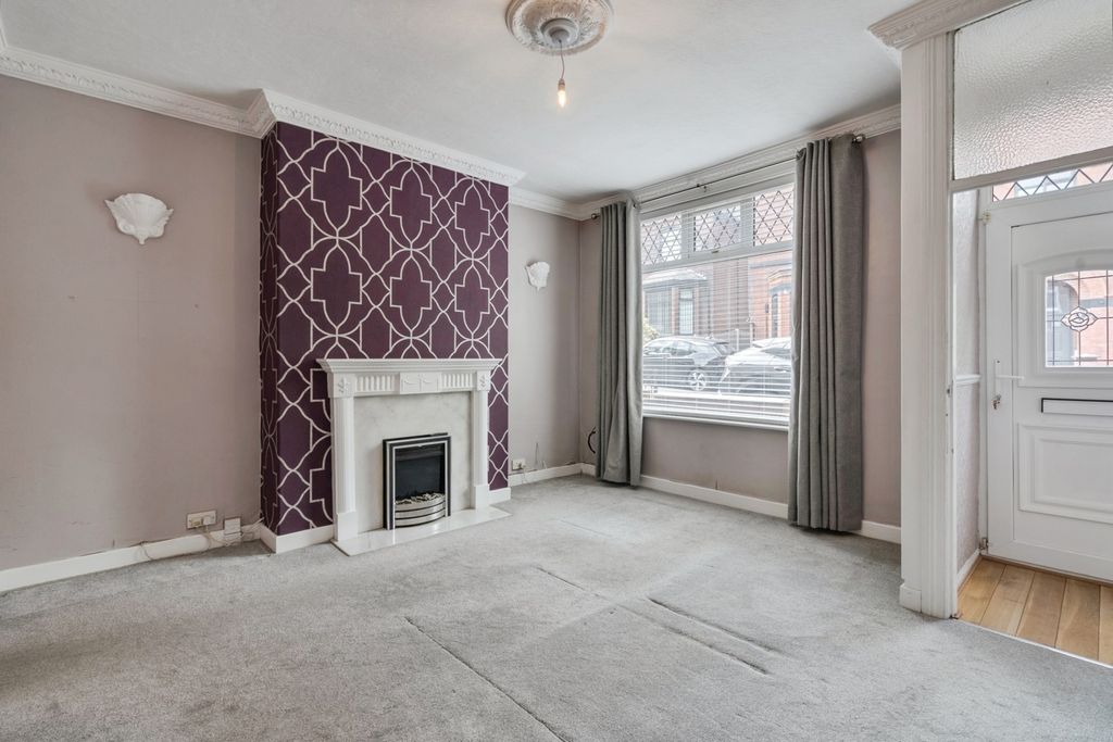 Property photo 2 of 20 Pbox-Img.Jpg