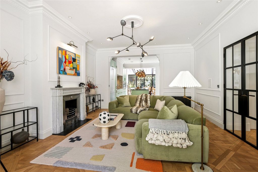 Property photo 3 of 19 Reception Room