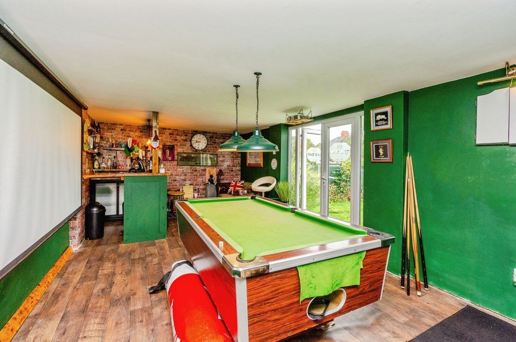 Property photo 3 of 18 Photo